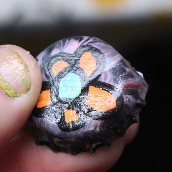 PAINTED BOTTLECAP PIN - Picture 2 of 4